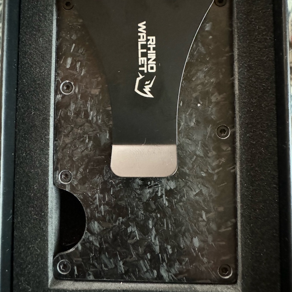 Rhino Wallet Black Carbon Fiber Money Clip